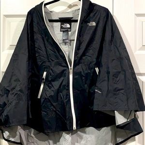 North Face Rain Pancho NWT UNISEX